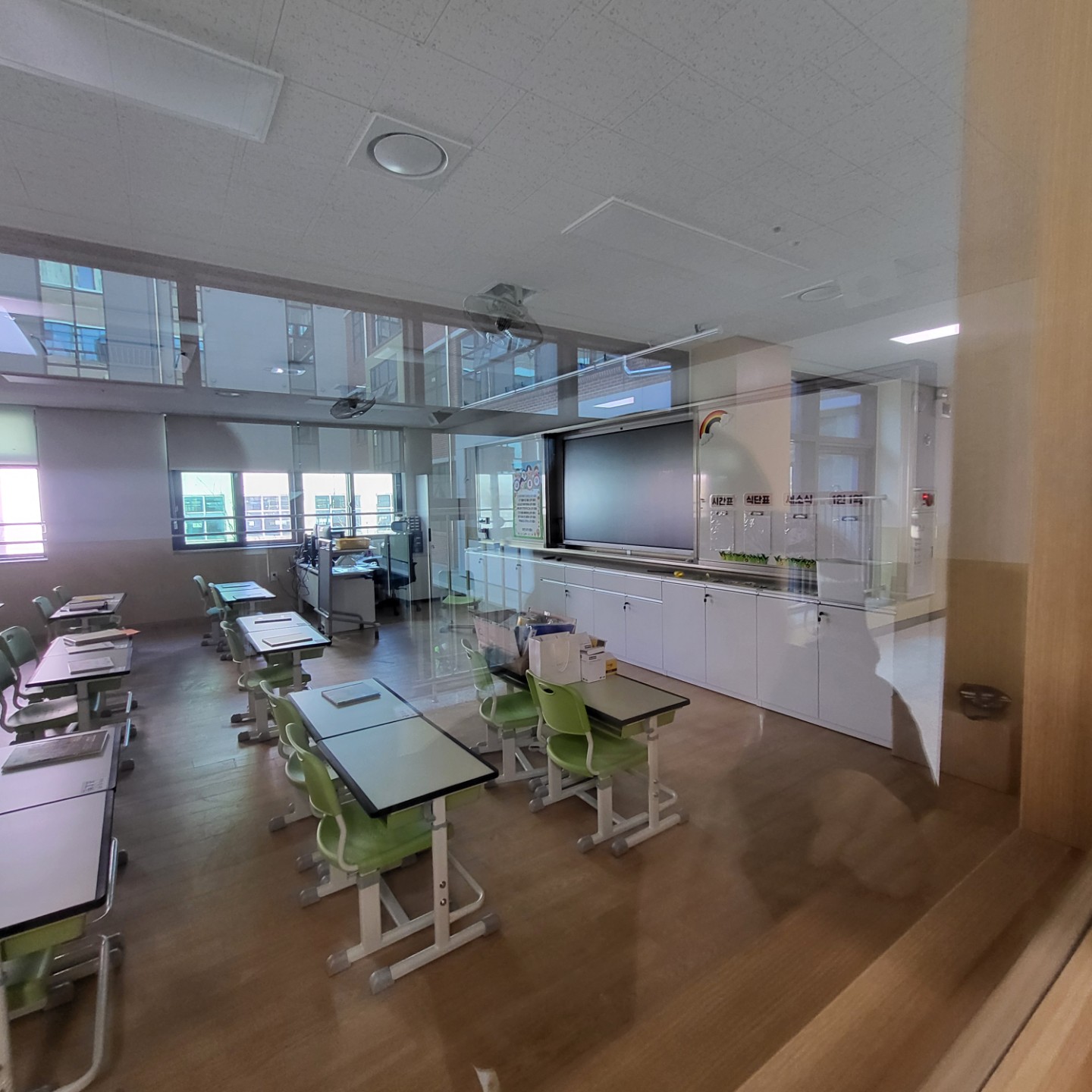 Post image 12