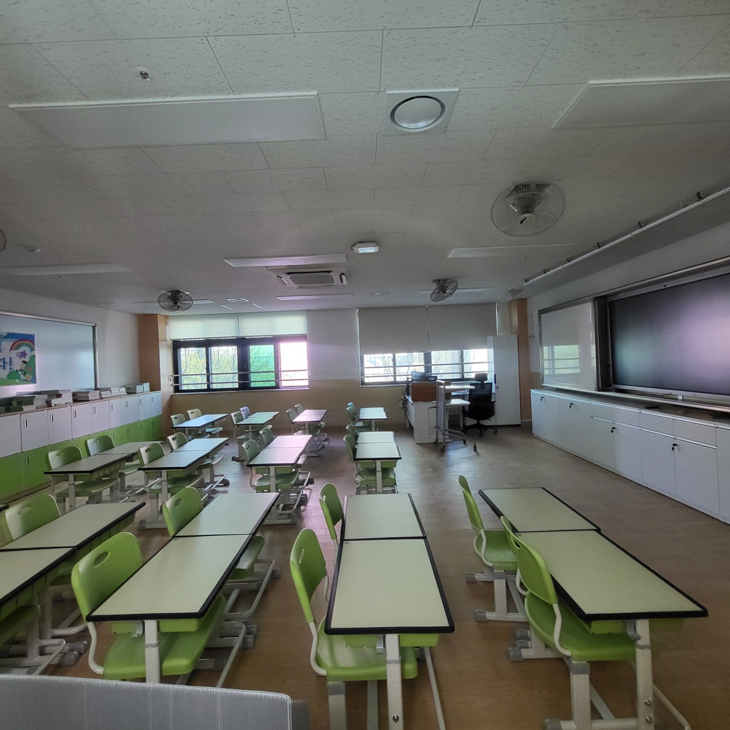 Post image 10