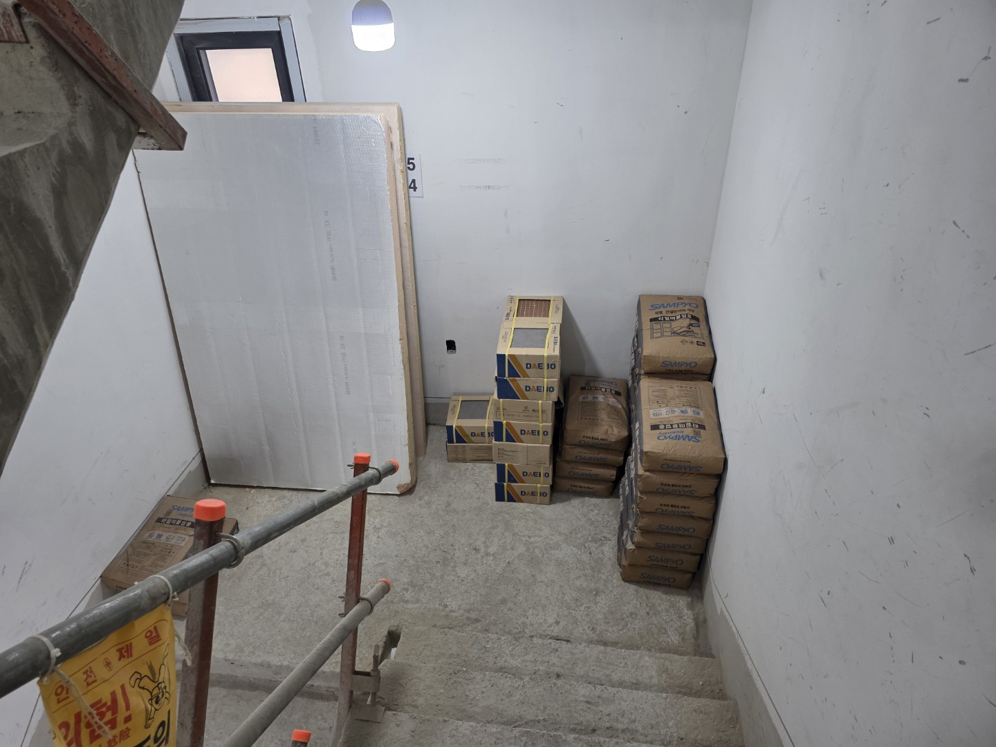 Post image 10