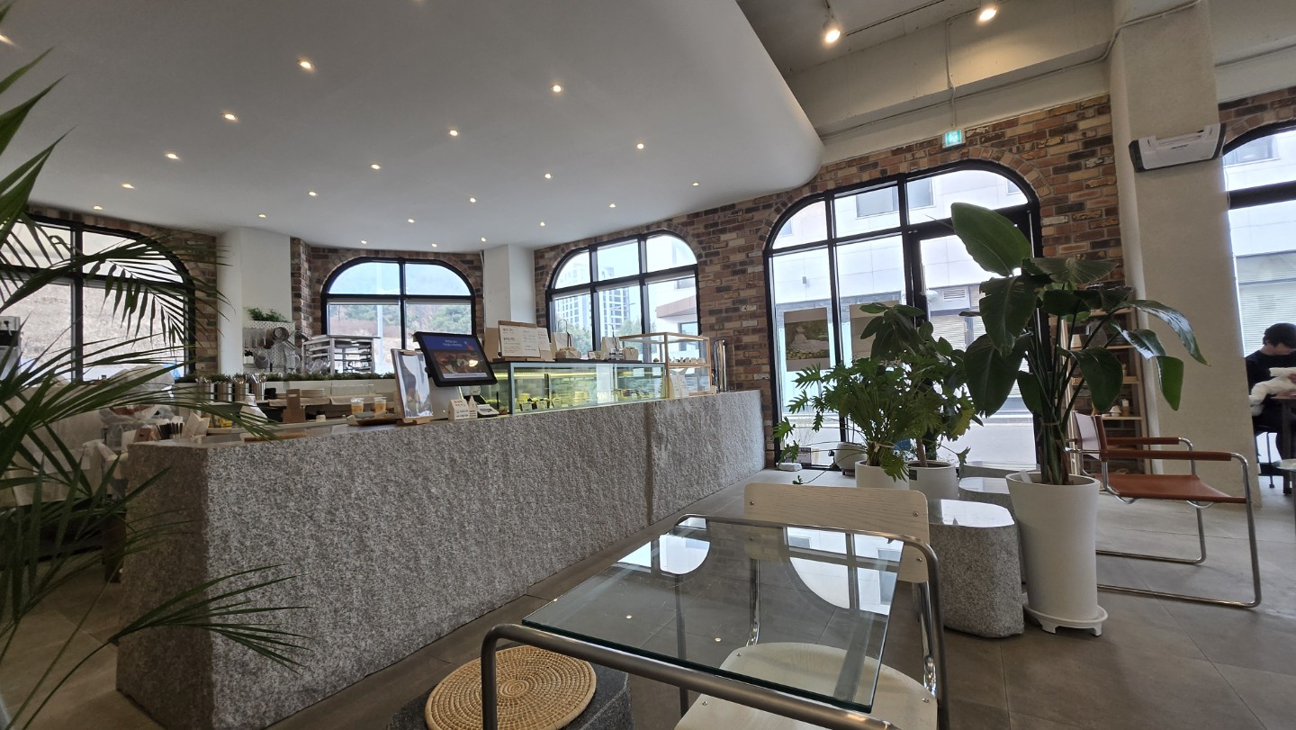 Post image 10