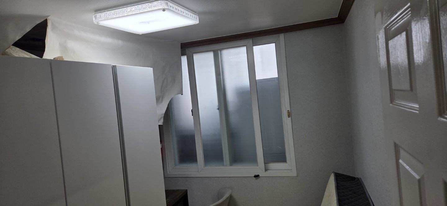 Post image 11