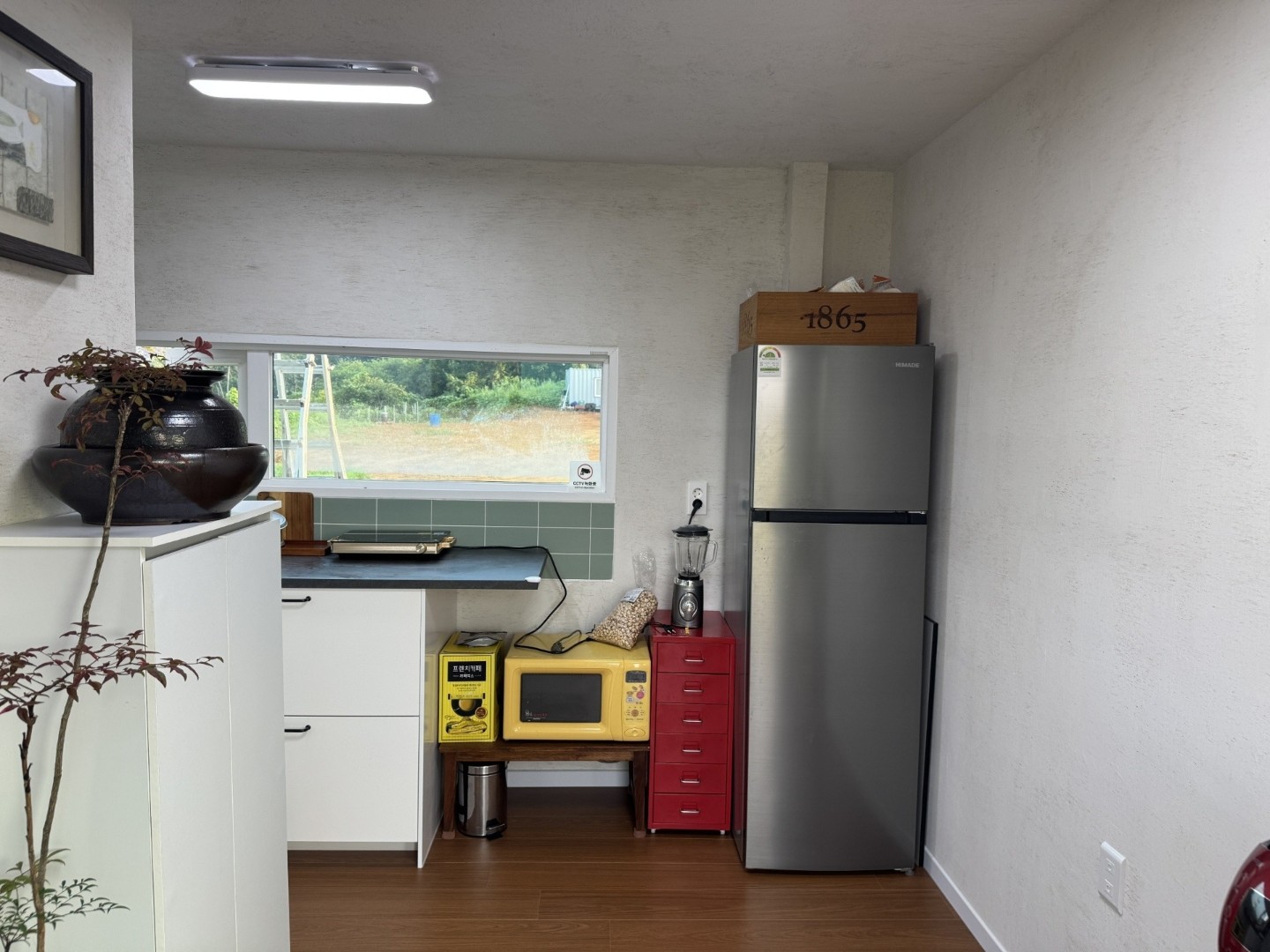 Post image 12
