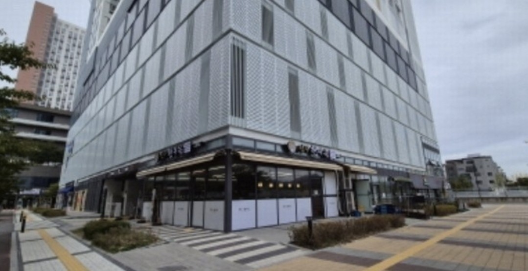 Post image 6