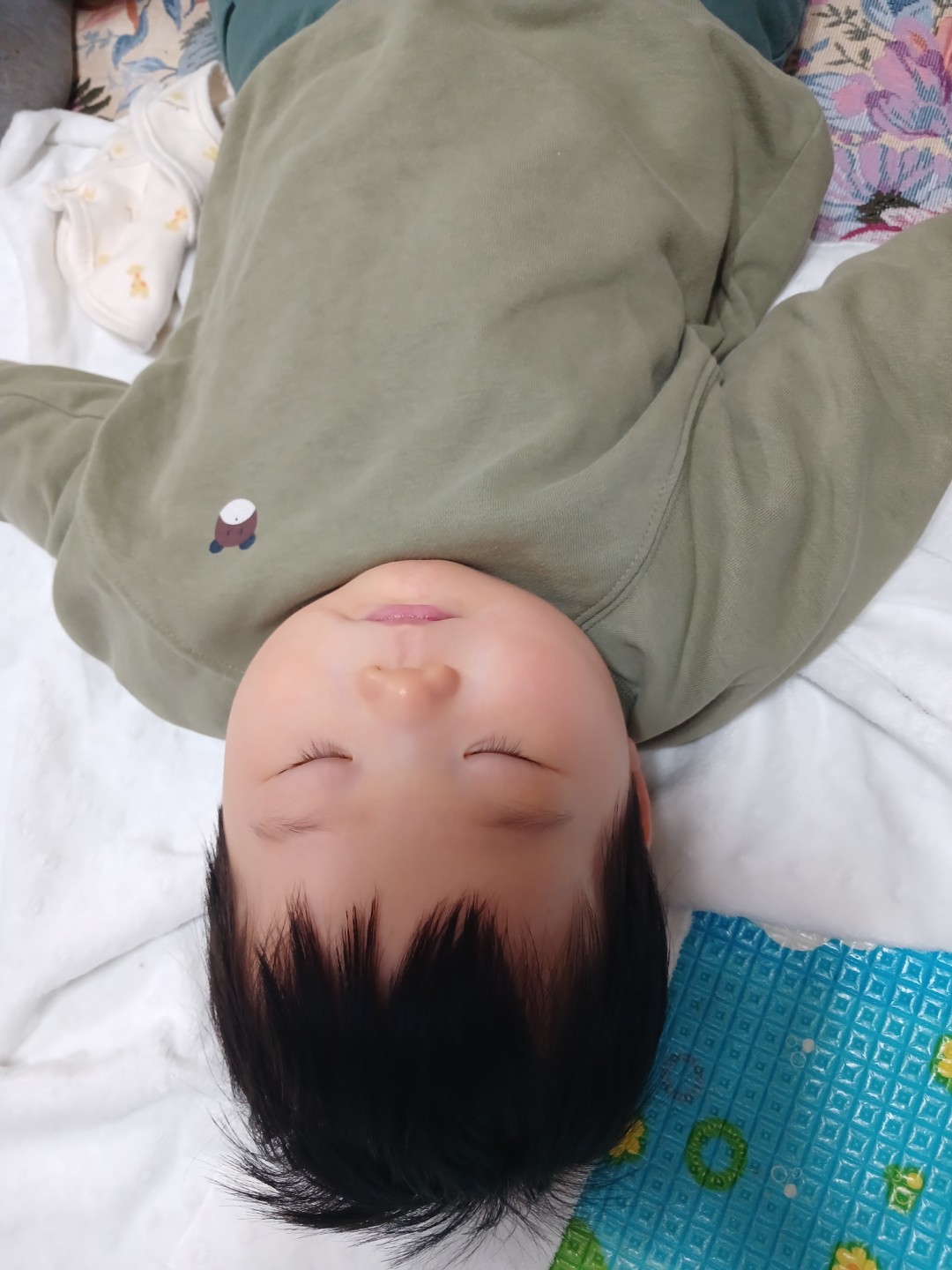 귀여워. 조카님 ♡