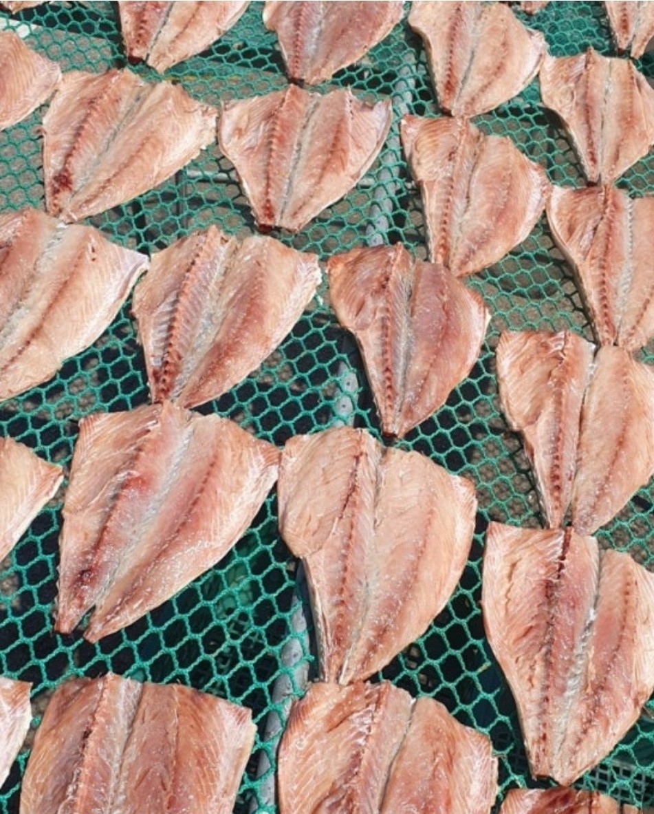 반건조생선 구매원합니다