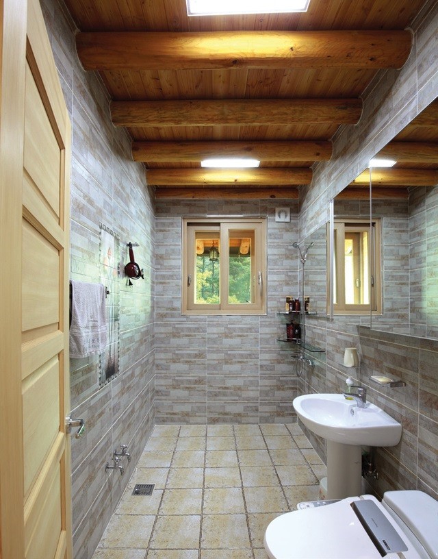 Post image 11