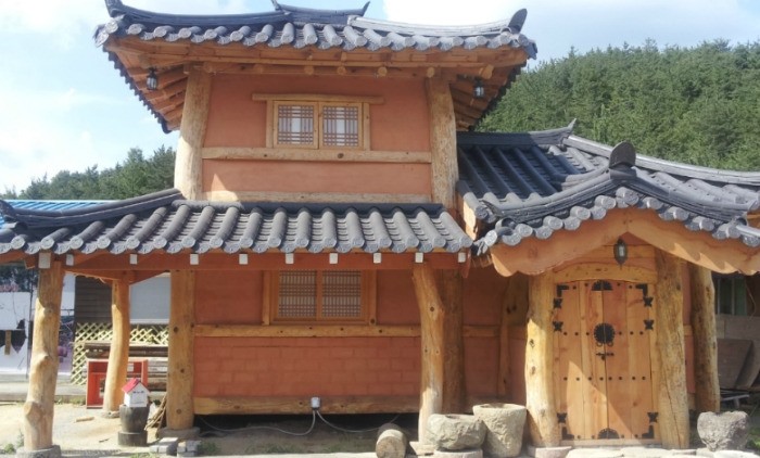 Post image 11