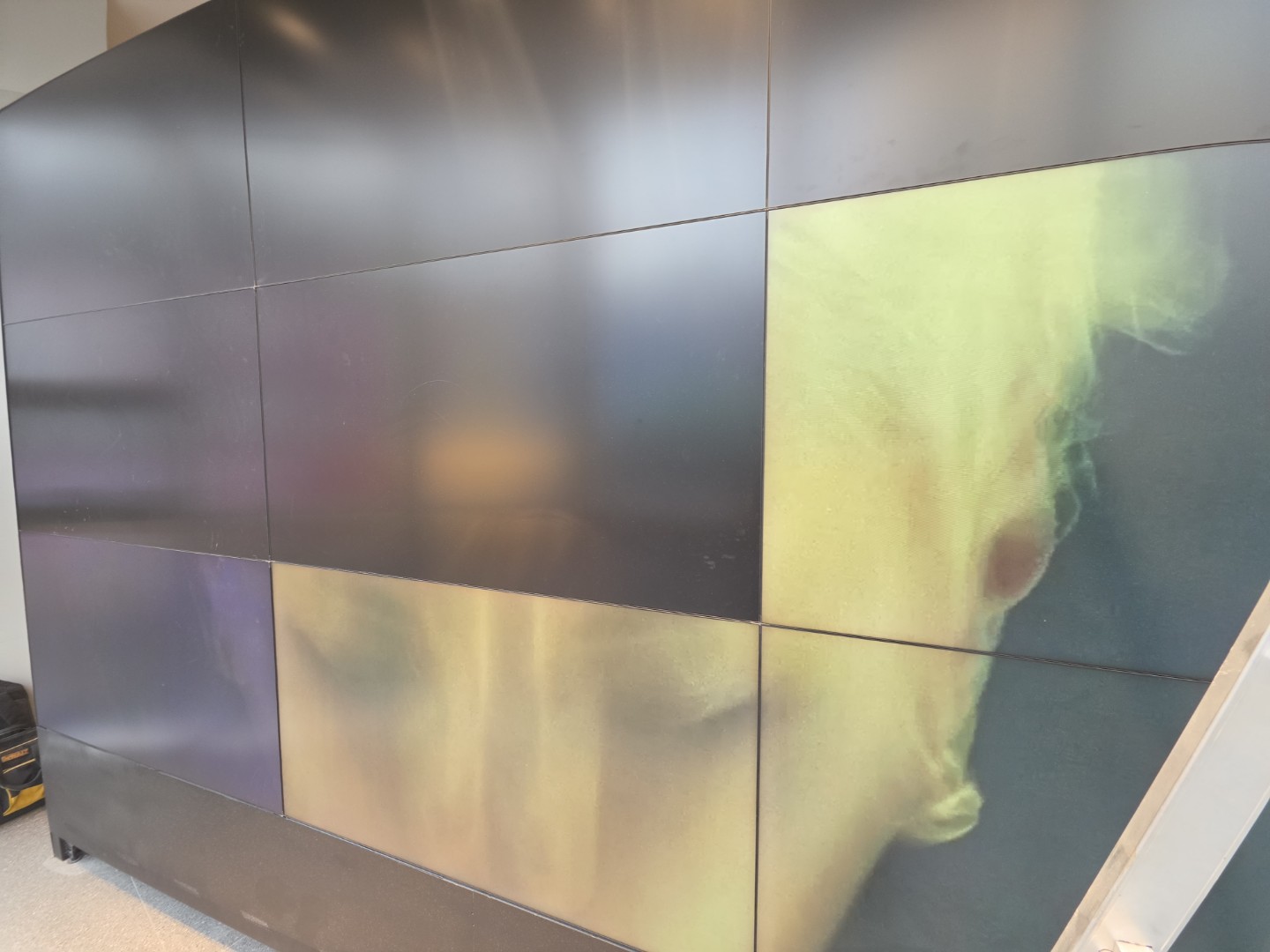 Post image 7