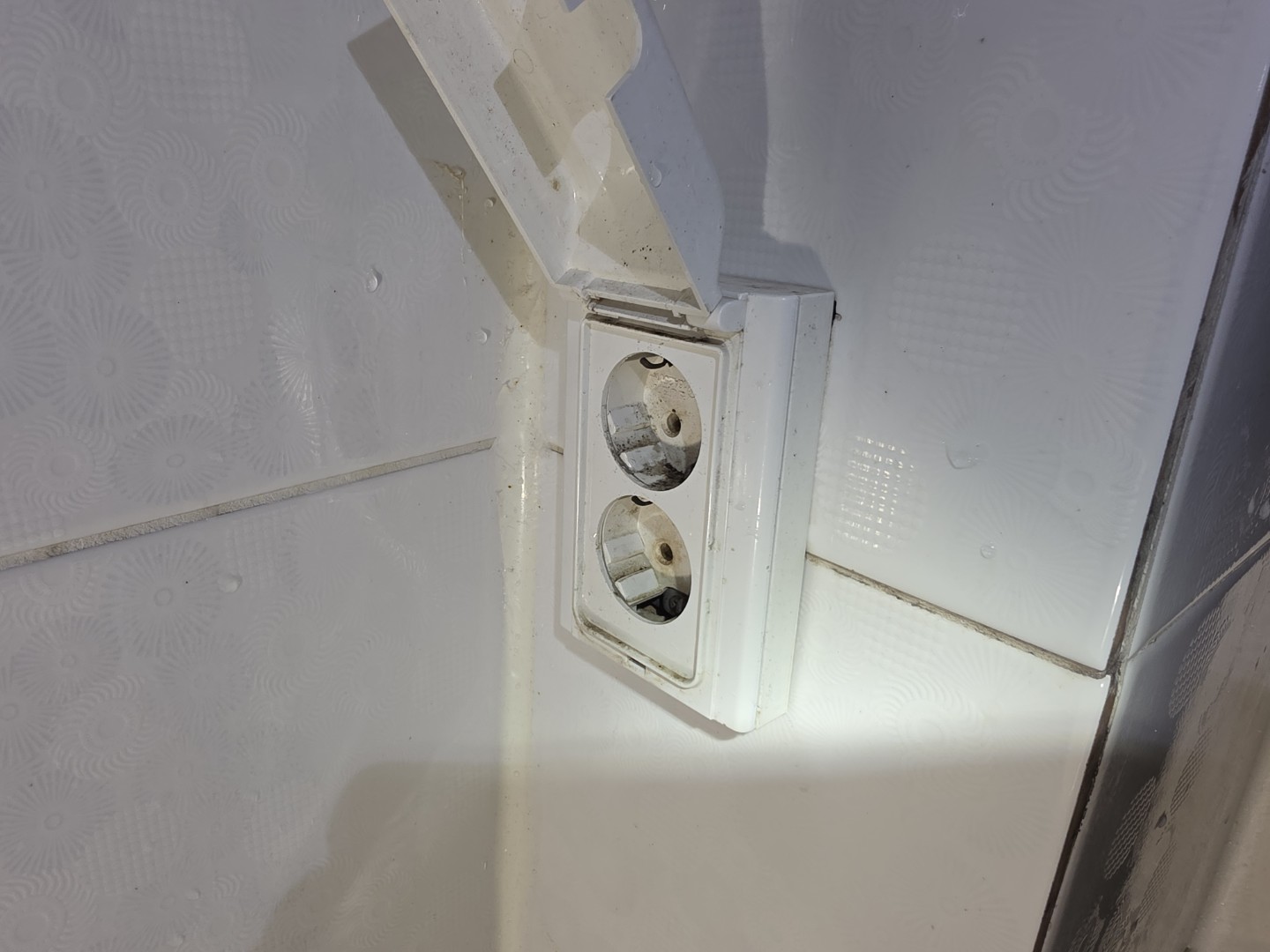 Post image 44