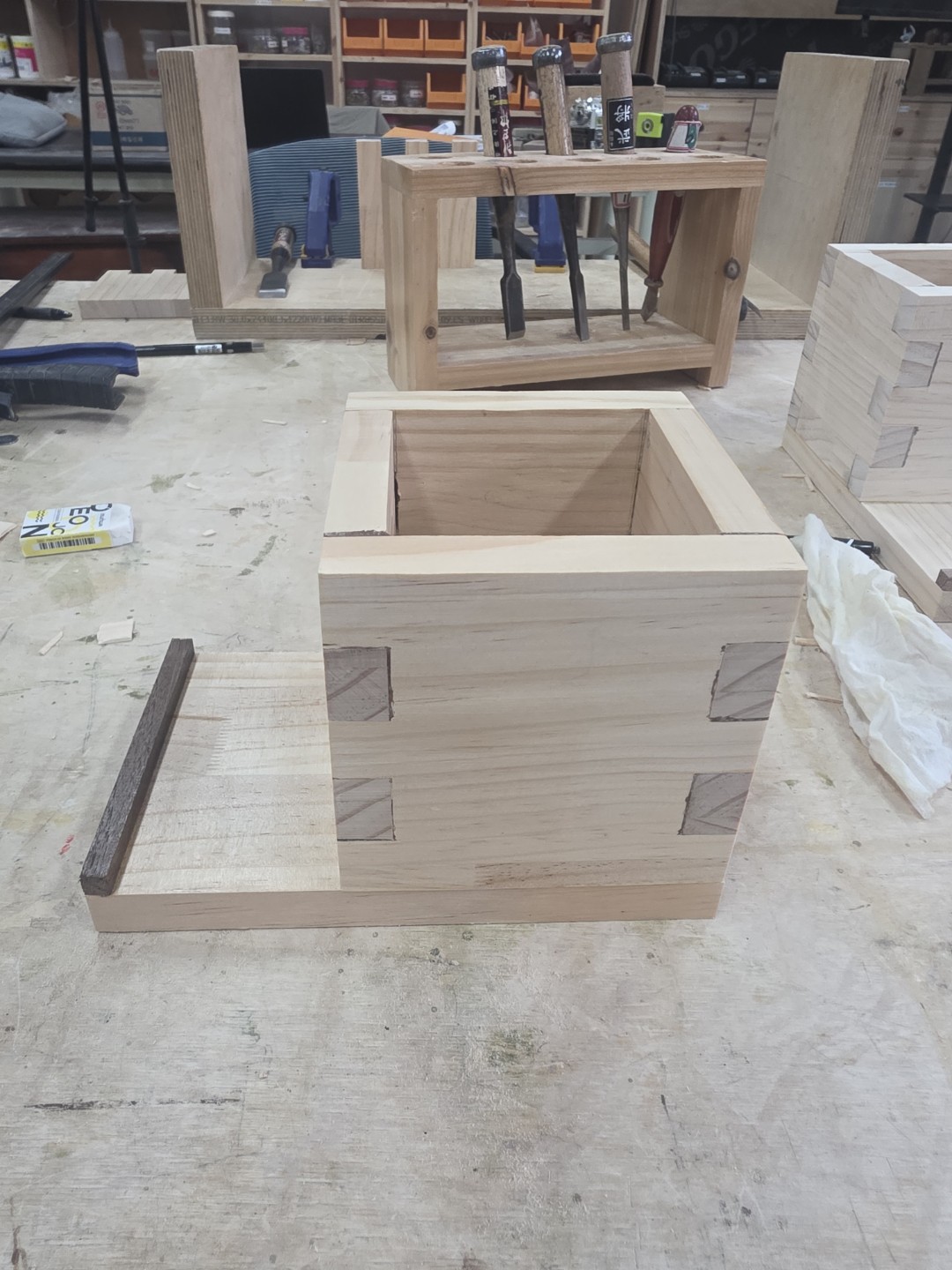 Post image 4