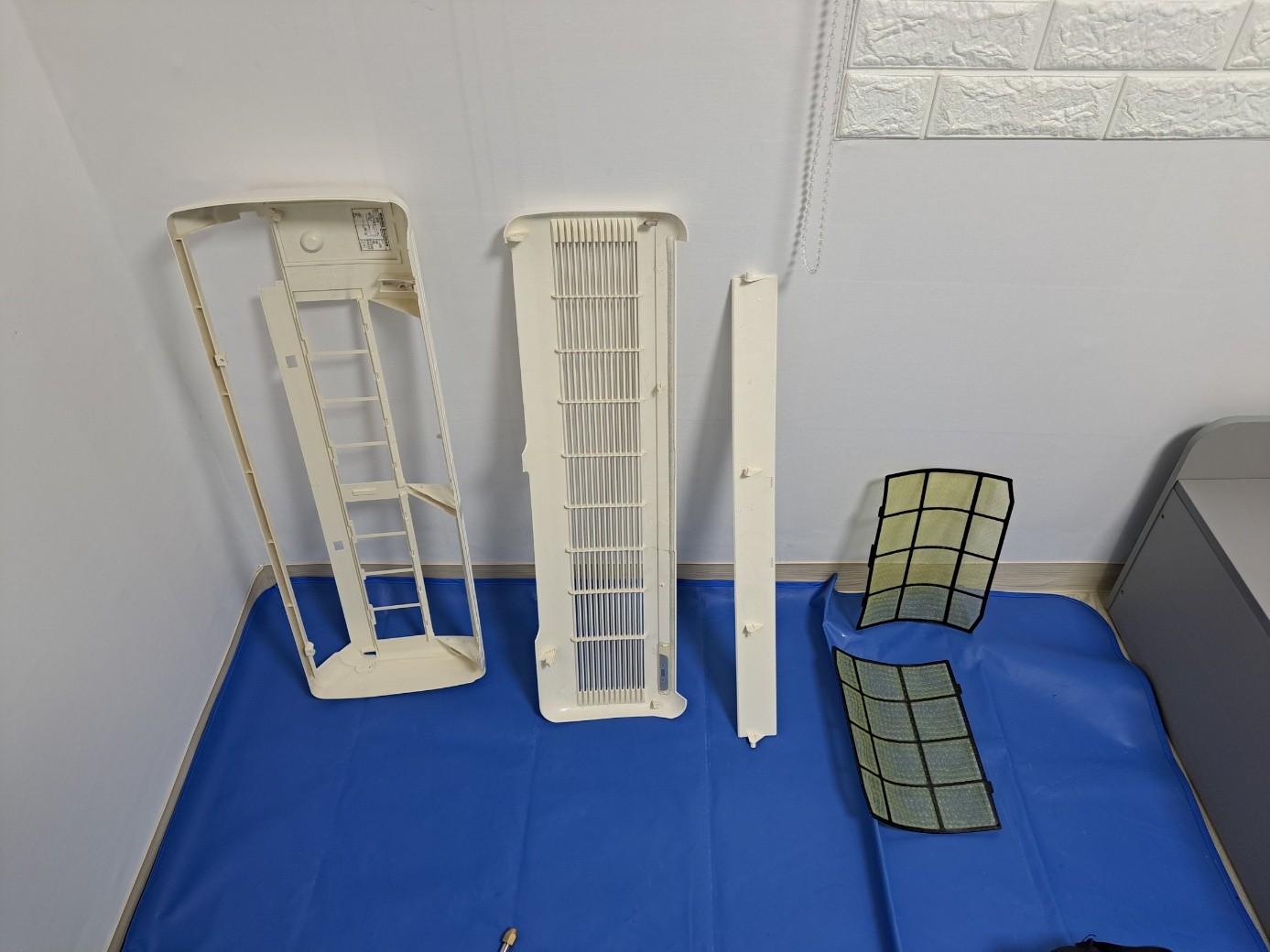Post image 4