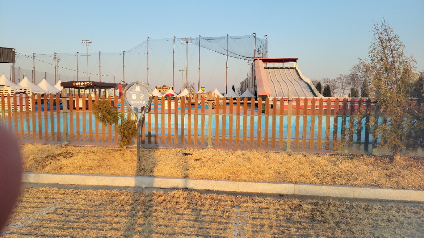 Post image 11