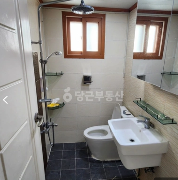 Post image 38