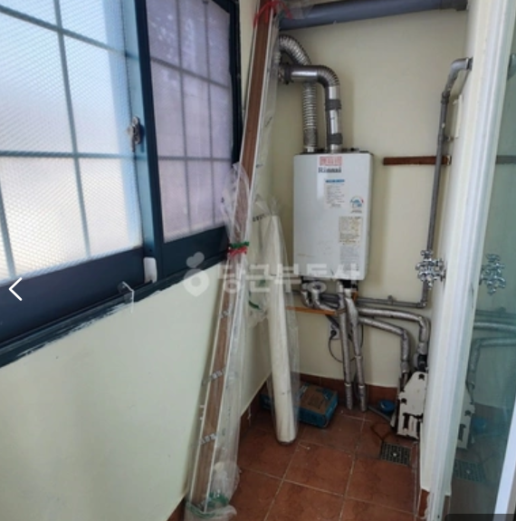Post image 35