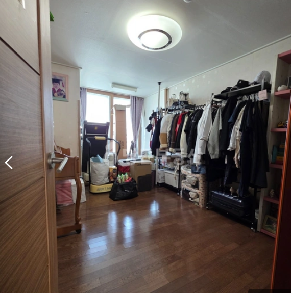 Post image 39