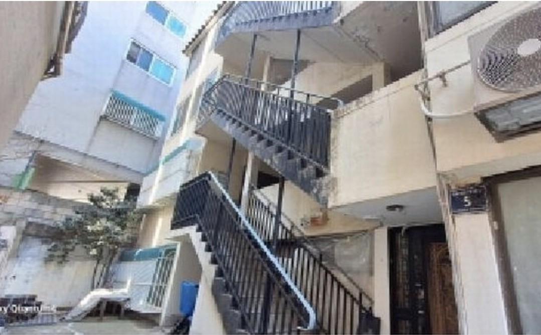 Post image 7