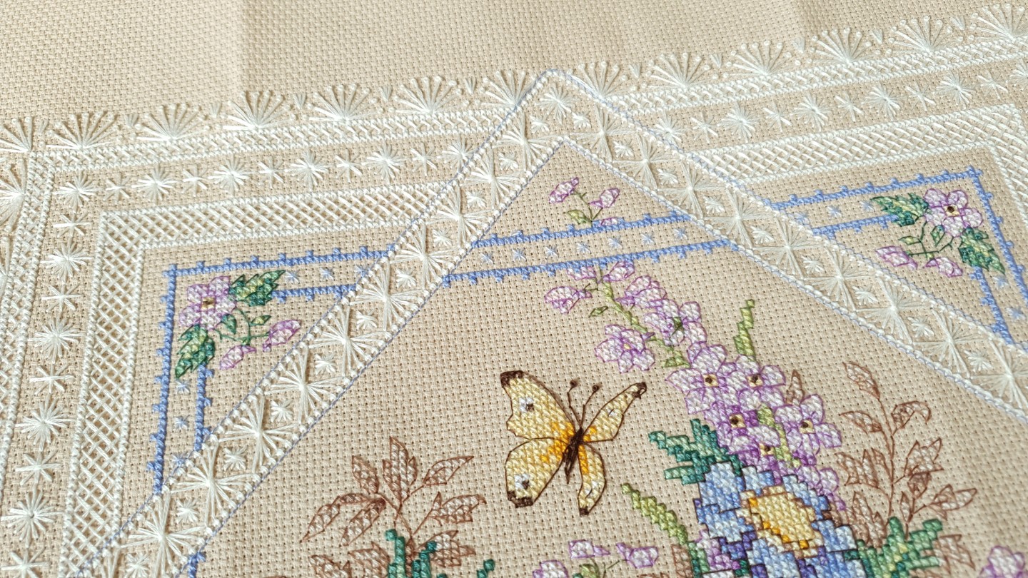 dimensions - Flowers And Lace