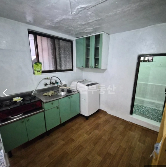 Post image 29