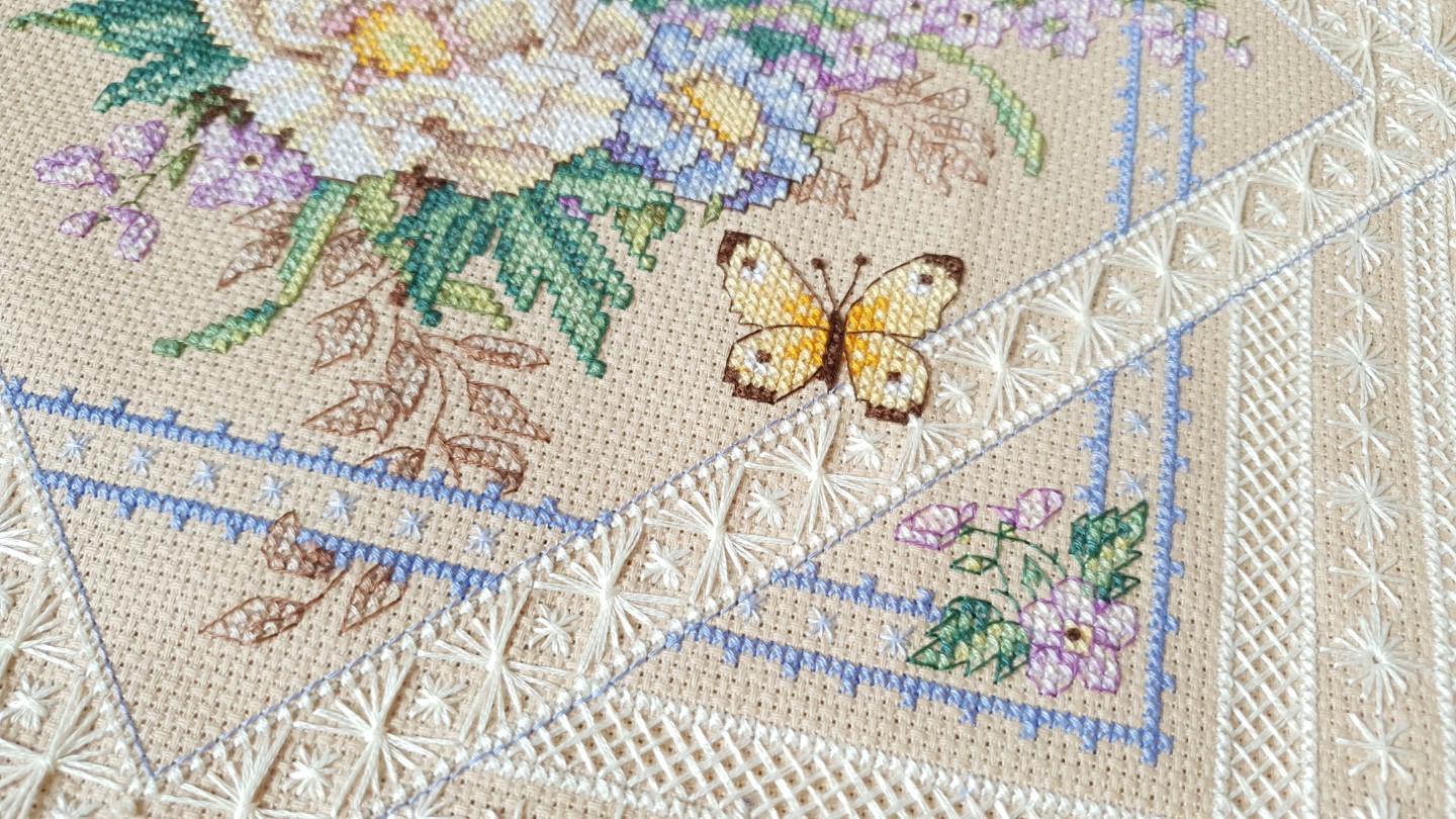 dimensions - Flowers And Lace