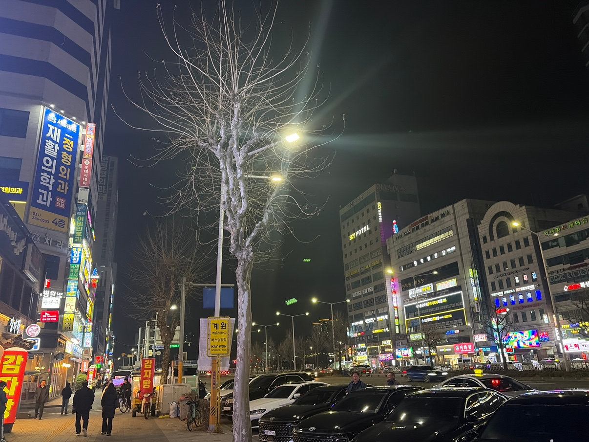 22:05분 인덕원역 현황