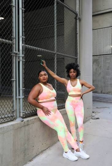 Q. 이쁜 척 하면서 운동하는 여자 심리가 궁금합니다.