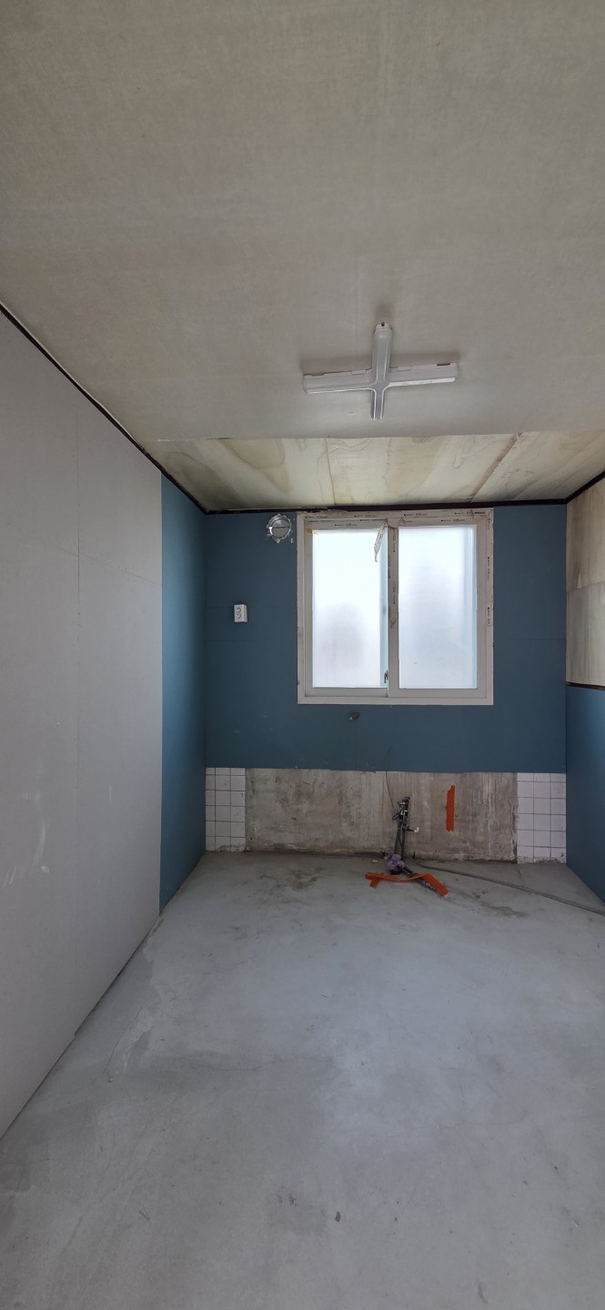 Post image 8