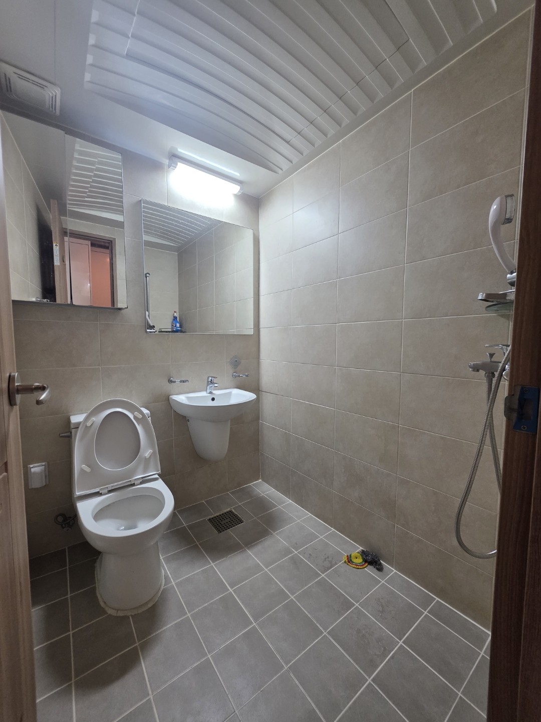 Post image 9