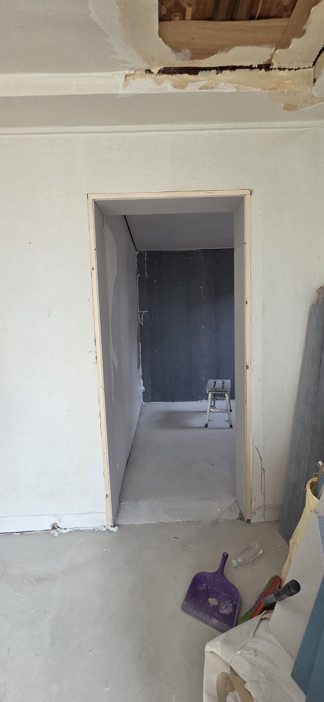 Post image 10