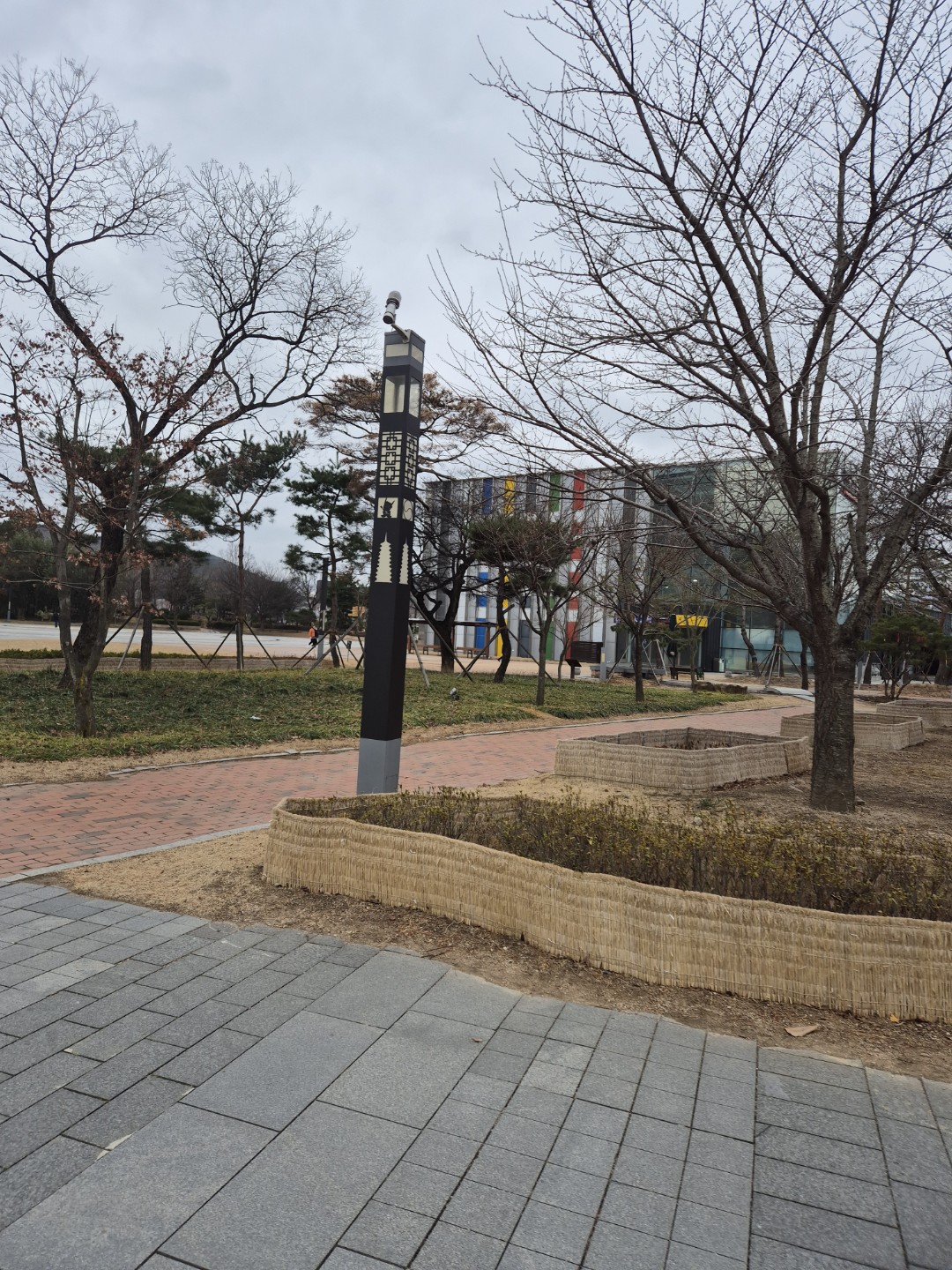 Post image 10