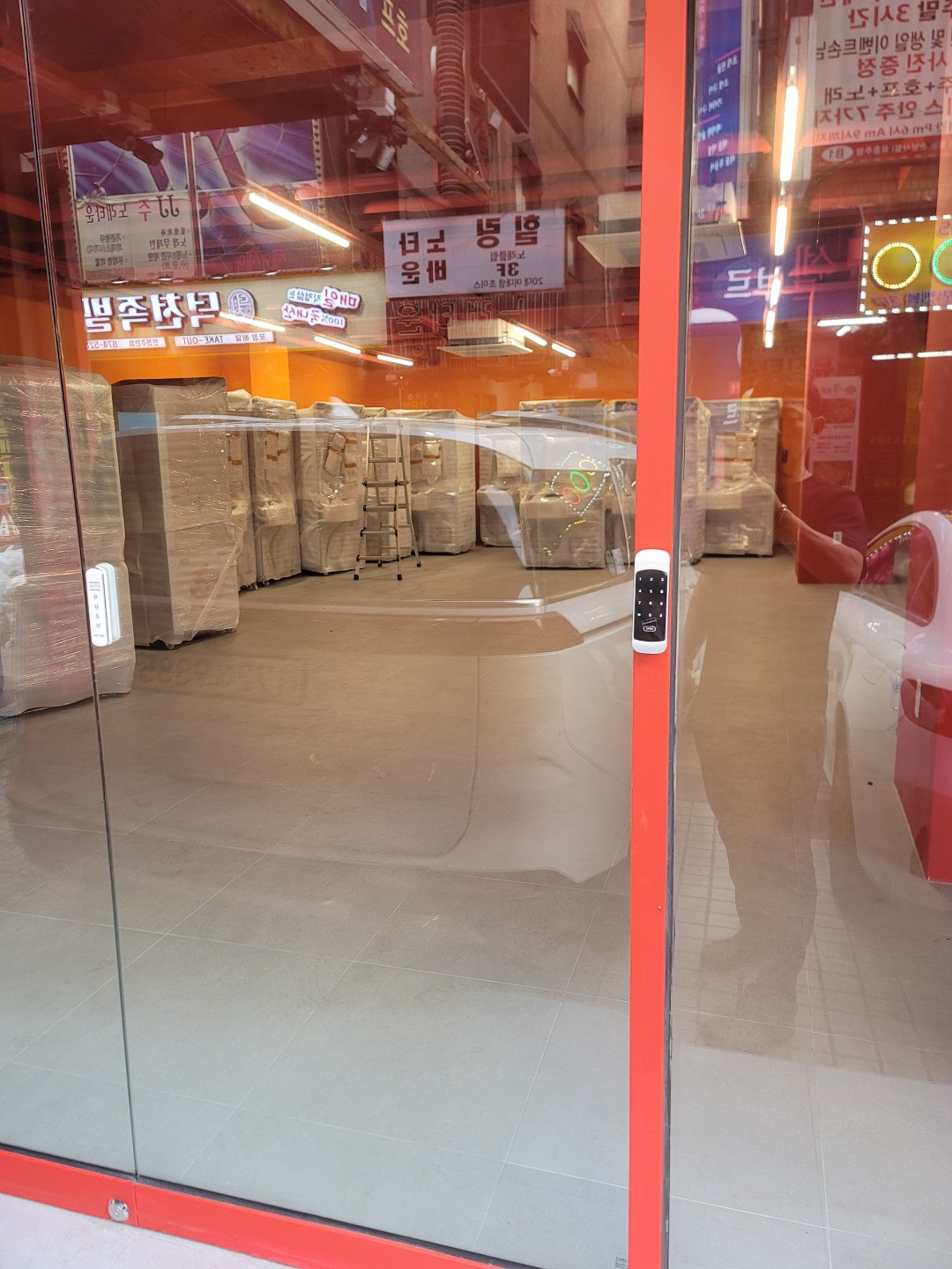 Post image 12