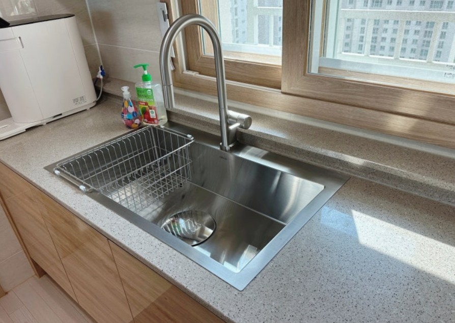 Post image 10