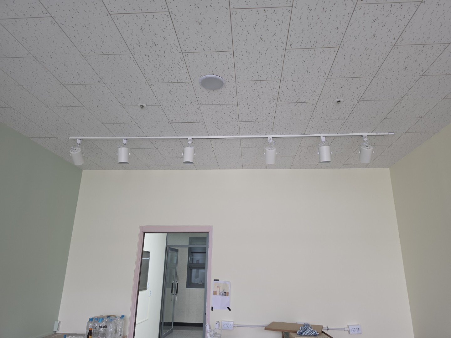 Post image 19