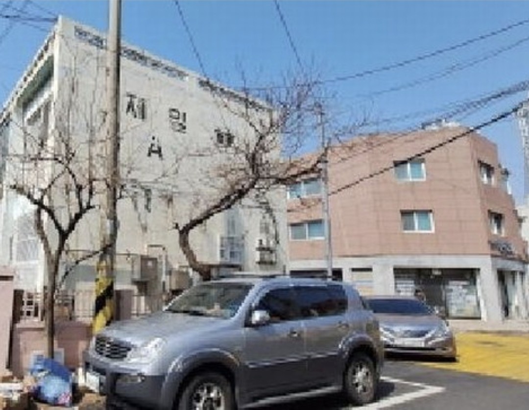 Post image 6