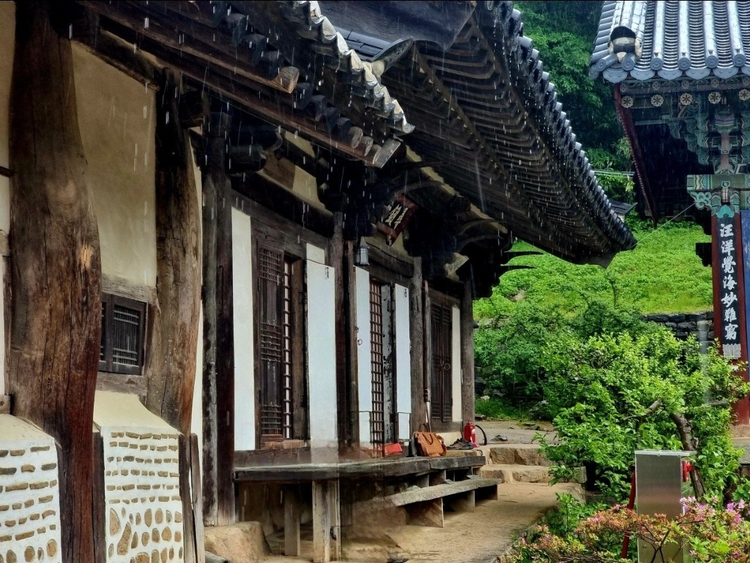 Post image 10