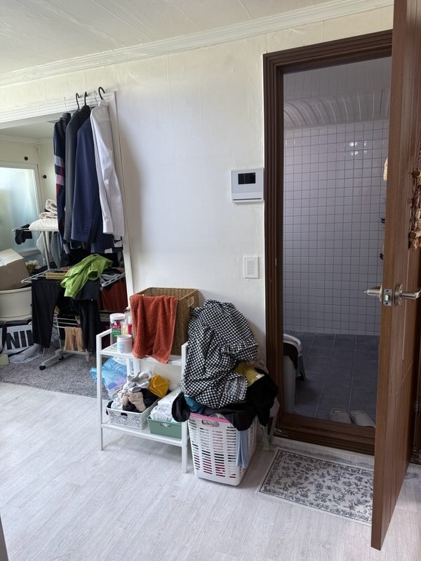Post image 38