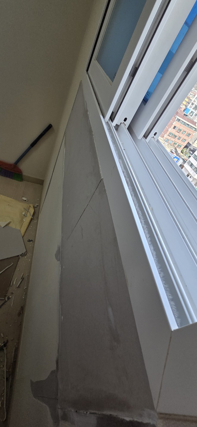 Post image 6
