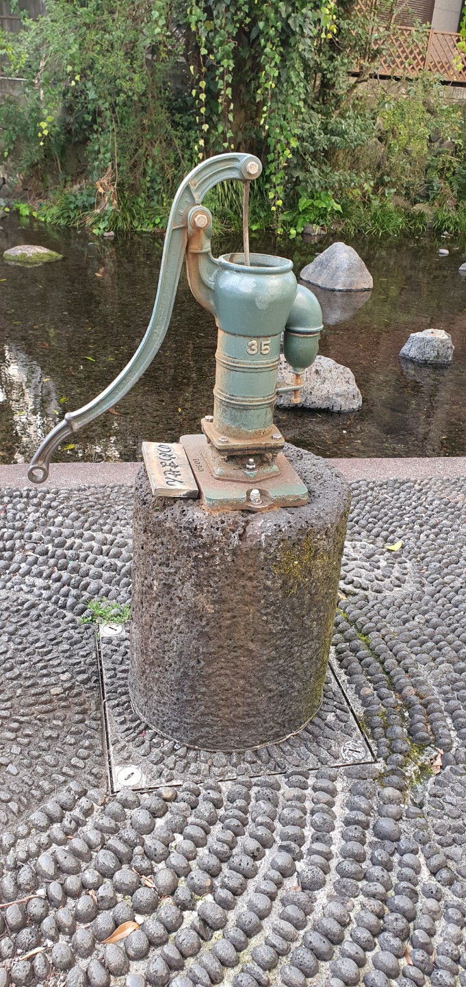 Post image 11