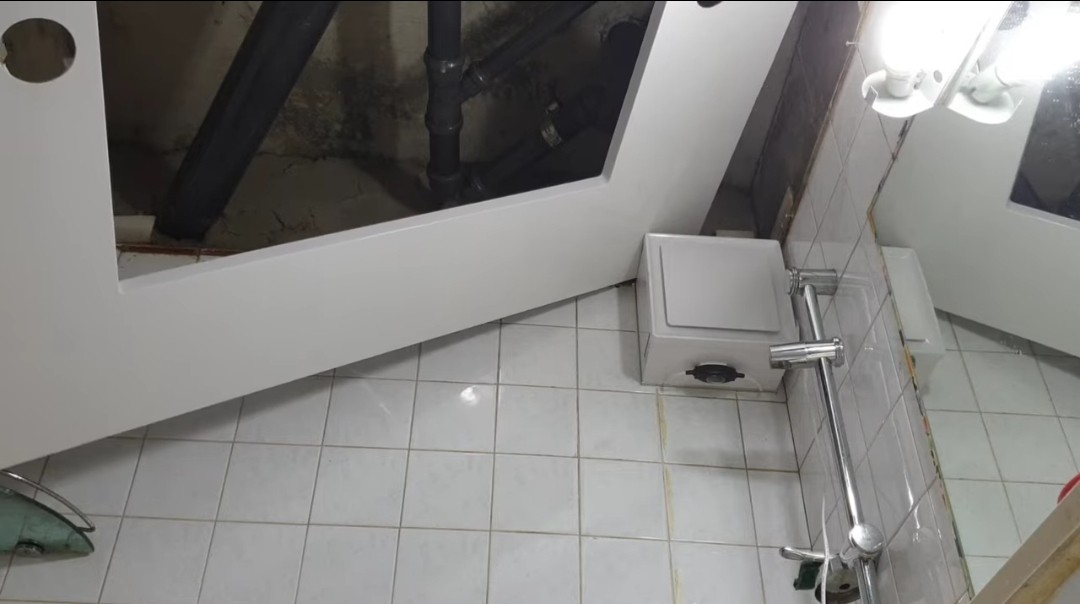 Post image 12