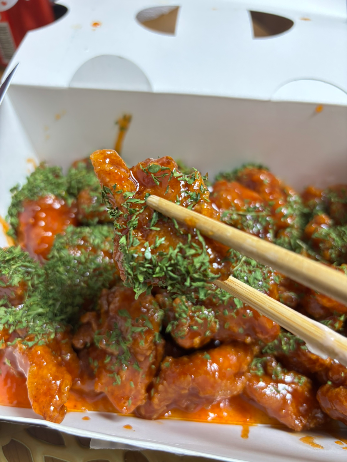 육퇴하면 왜 이렇게 치킨이 먹고 싶을까요..?!