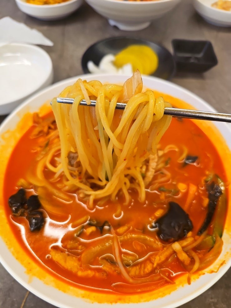 저는 짬뽕이요!!