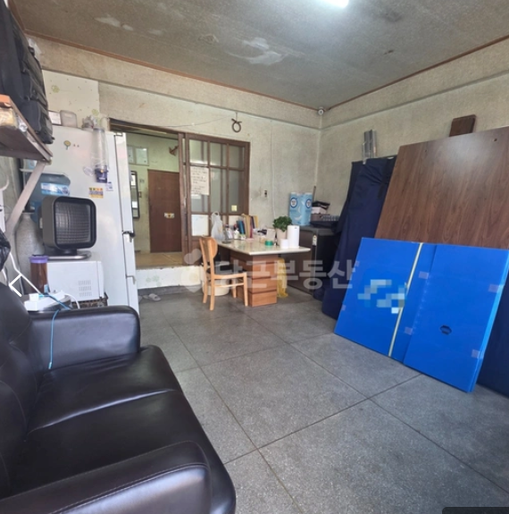 Post image 37