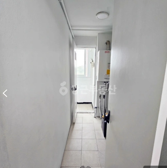 Post image 43