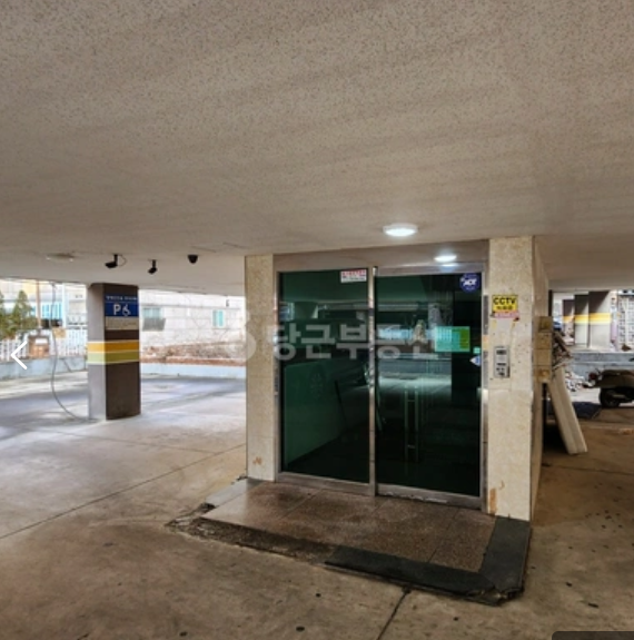 Post image 36