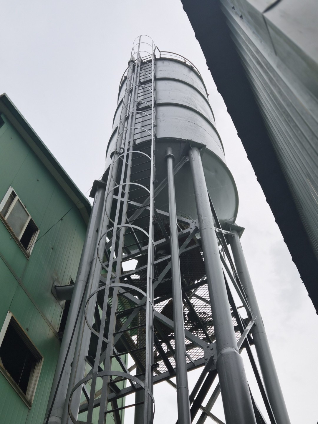 Post image 11