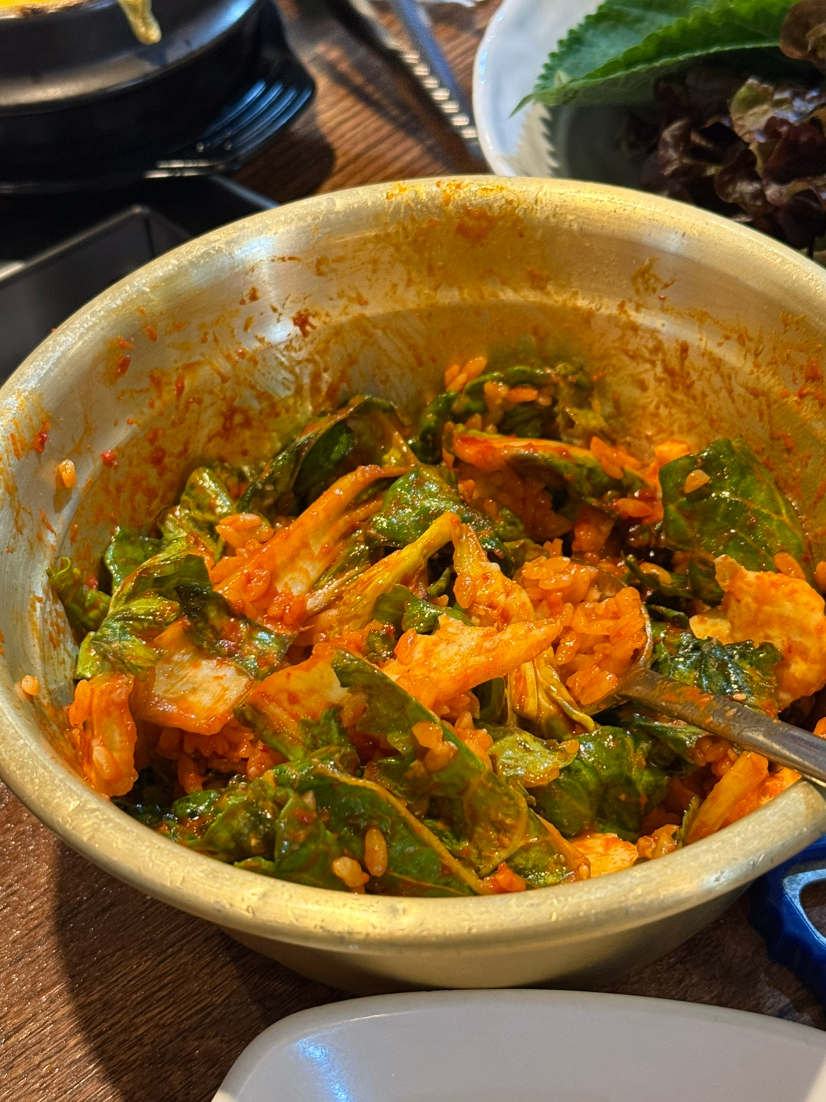 고기집에서 봄동 비빕밥을 먹어 봤습니다