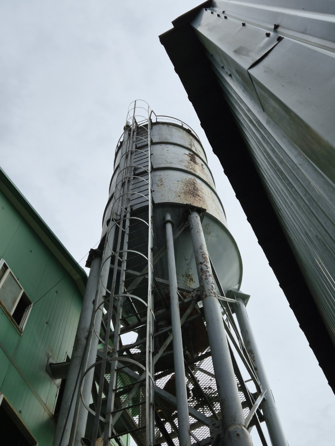 Post image 10