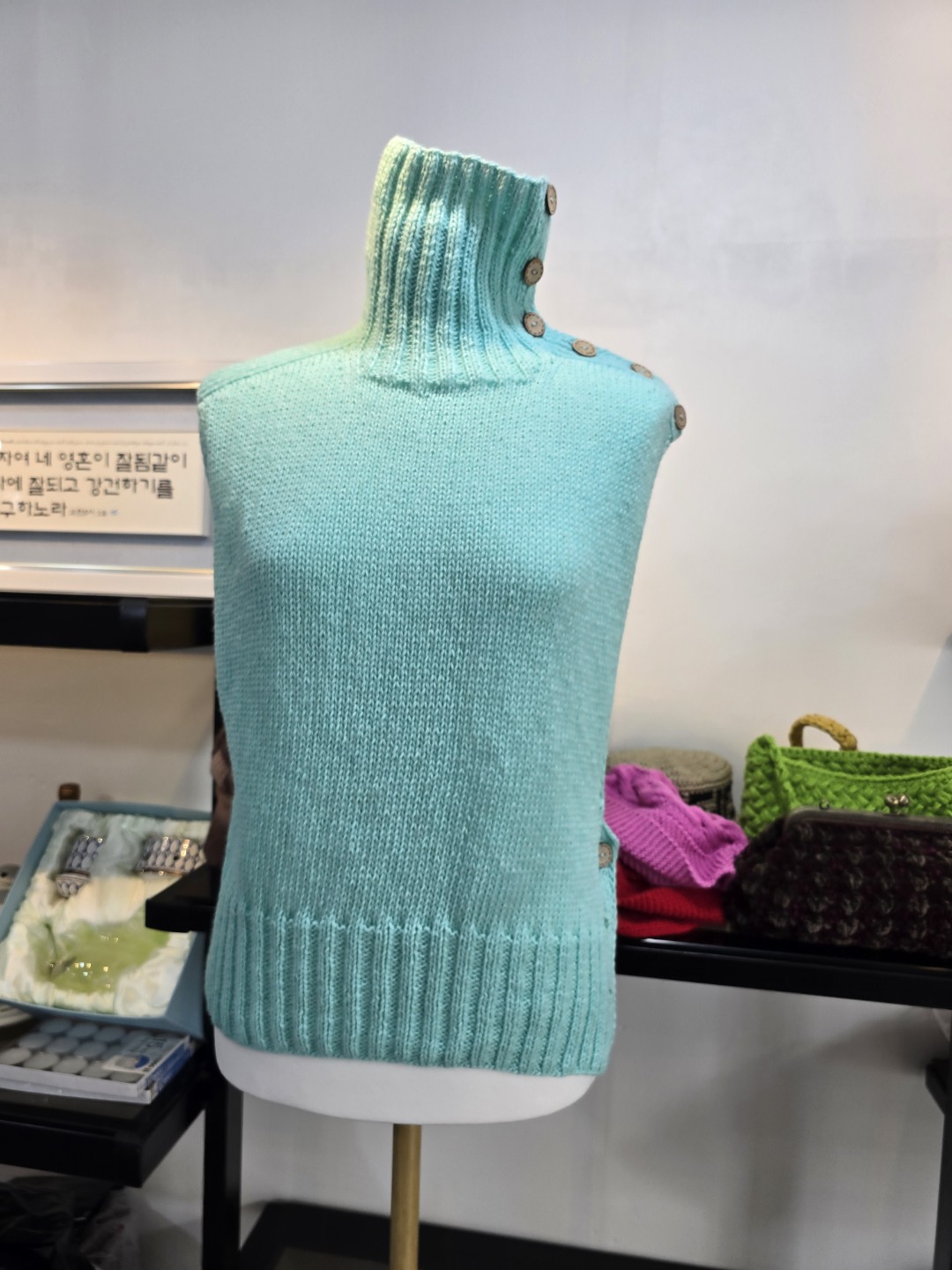 Post image 6