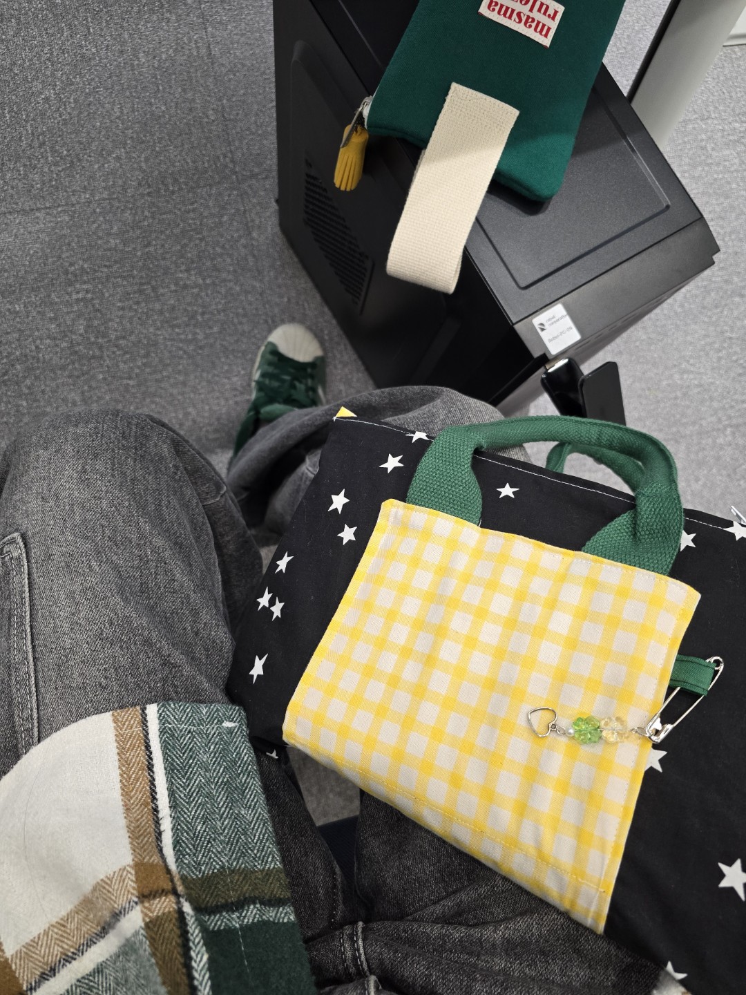 민망하지만 제 첫 작품 ✌️