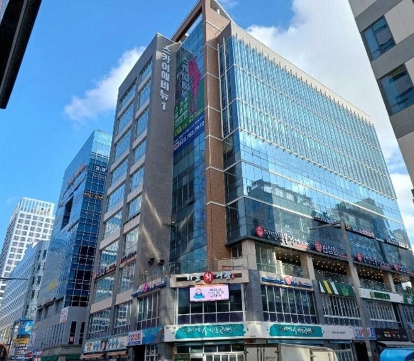 Post image 12
