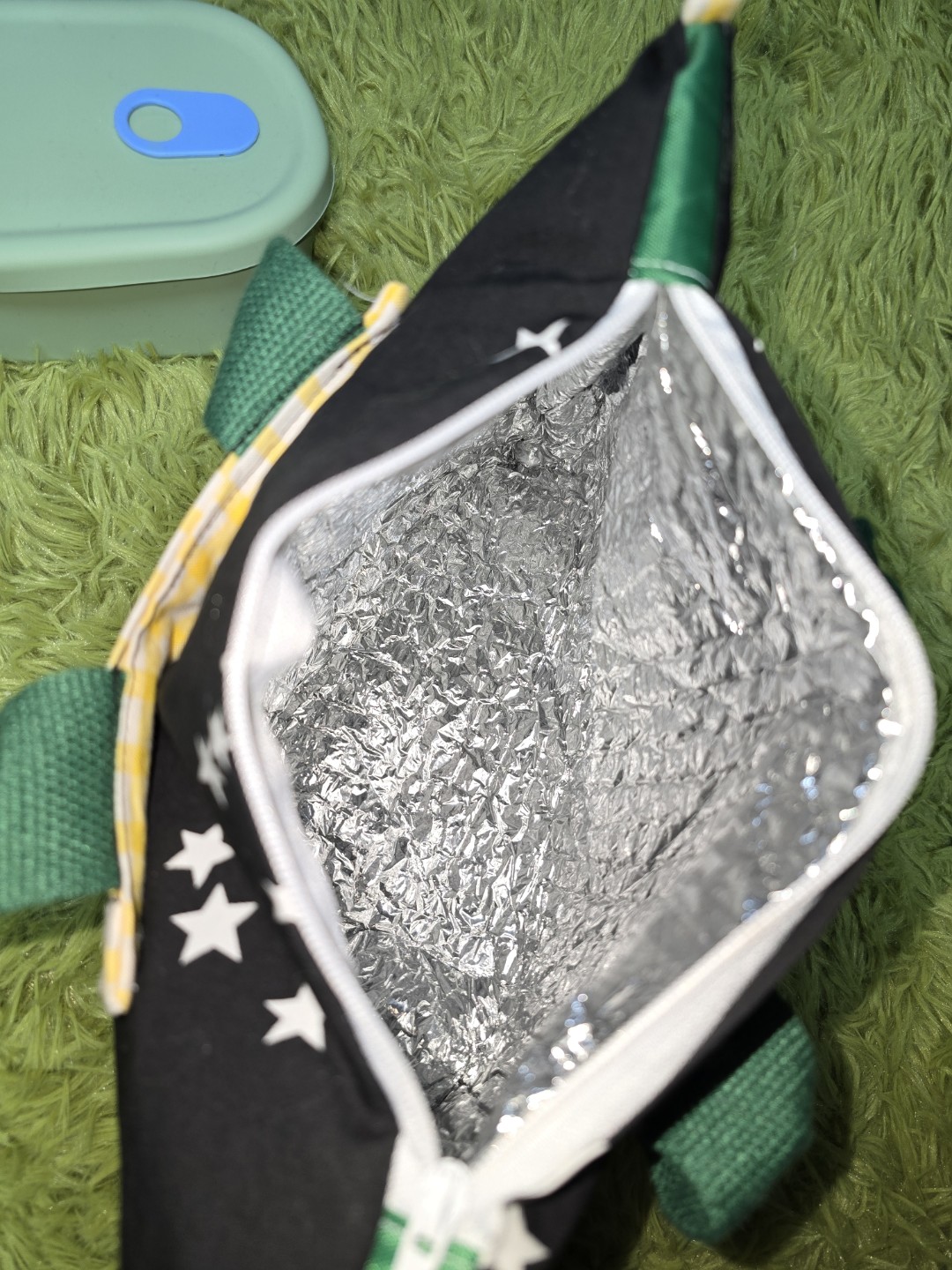 민망하지만 제 첫 작품 ✌️